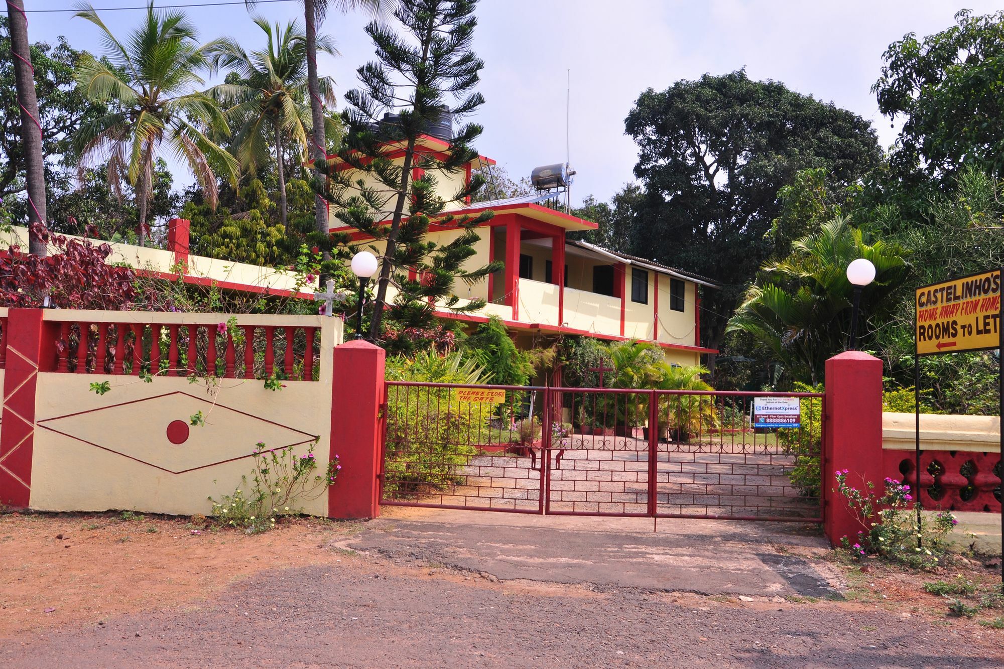 Castelinho'S Home Away From Home Anjuna Extérieur photo